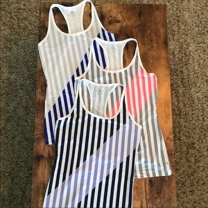 Gap Fit workout tank bundle